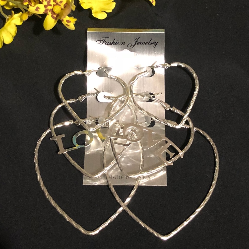 🌷Set of 3 Love Earrings